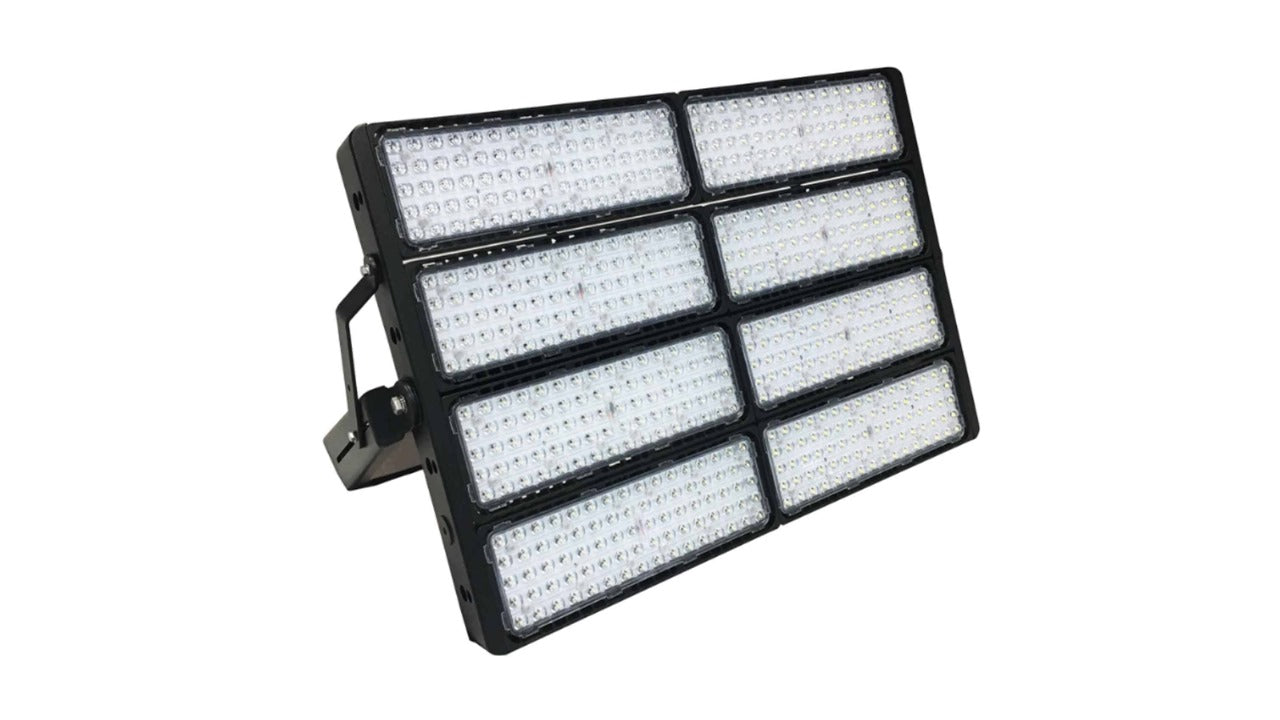 800w LED Modular Floodlight, 1600-2000w HID Replacement, 136000lm (170lm/w), 5 Year Warranty, IP67, Diamond-RN4 Range - Clear Sky Distributors 